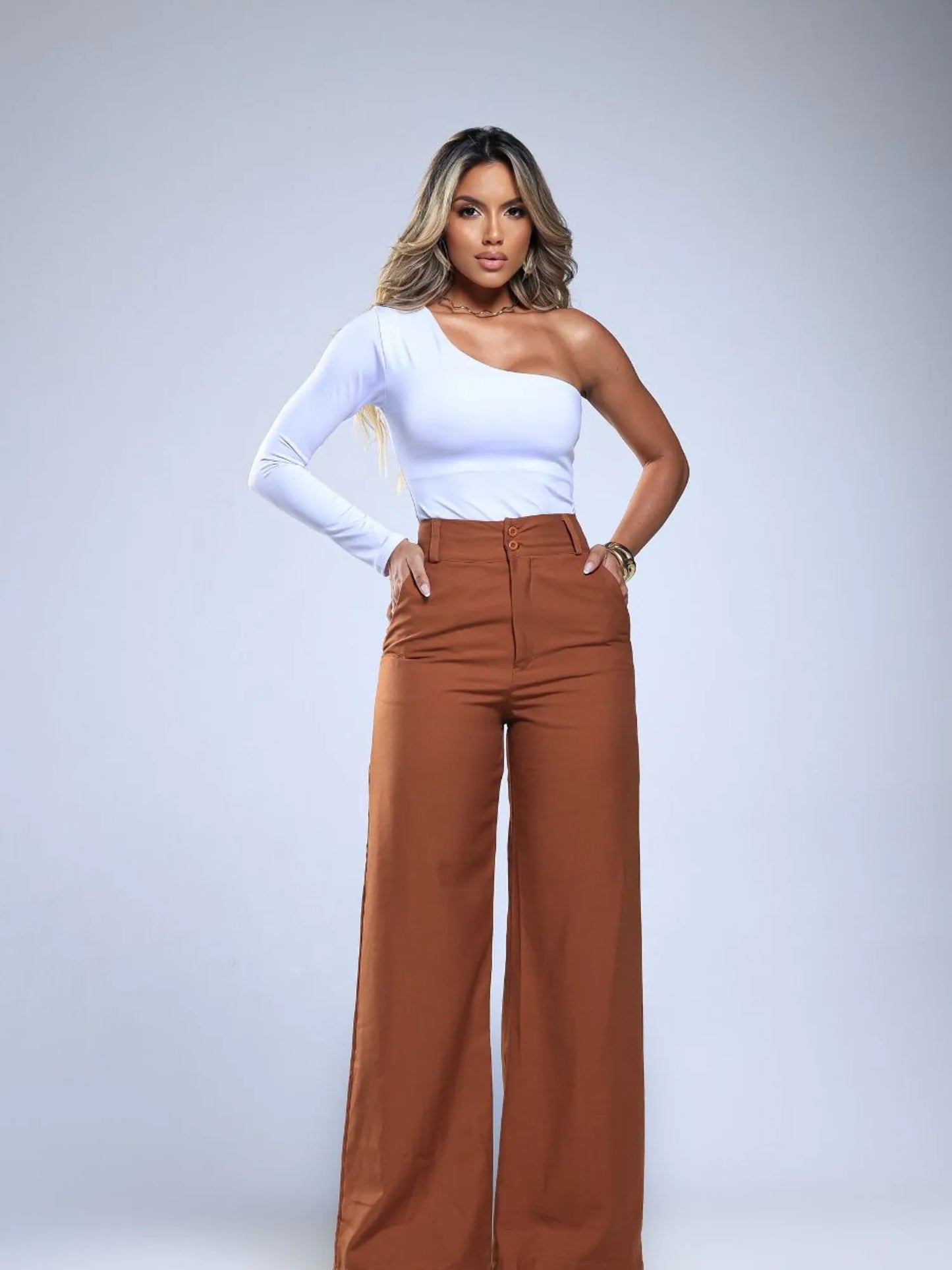 Calça Pantalona com Botões