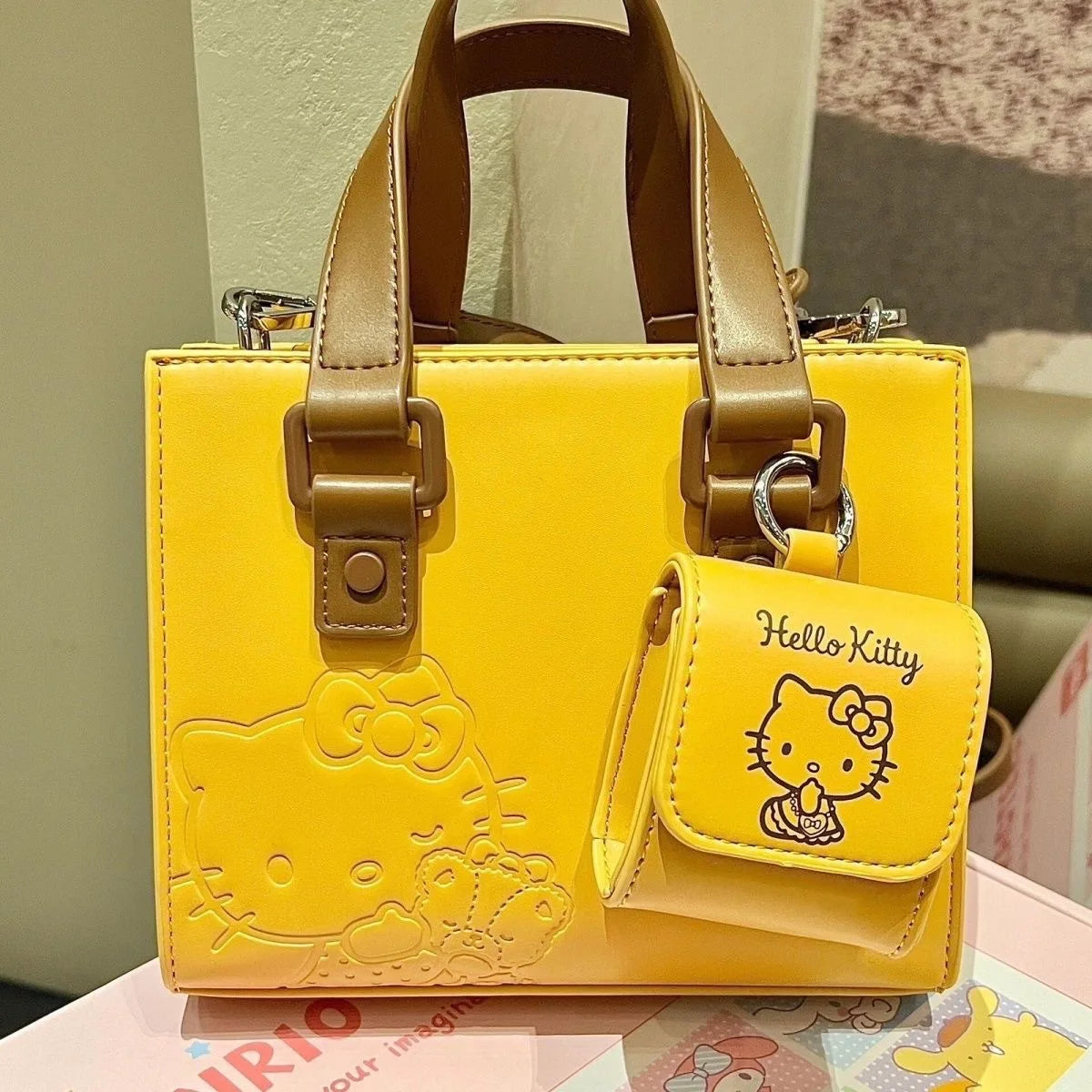 MINISO Sanrio HelloKitty Bolsa de Ombro Bolsa Bolsa Crossbody Bolsa Grande Capacidade Plus Bolsa para Fone de Ouvido