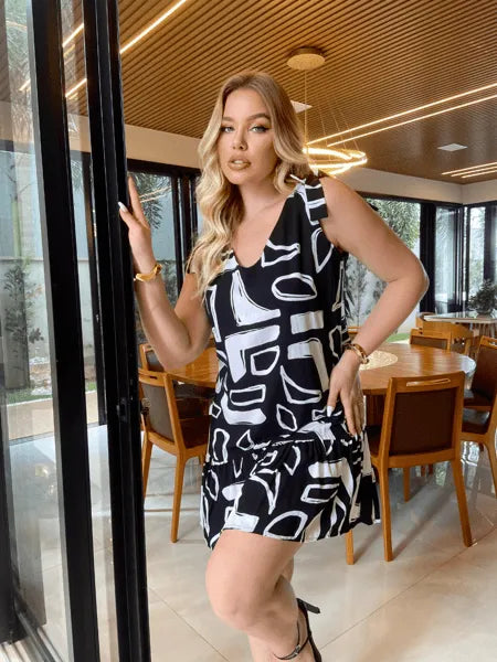 Vestido Curto Evasê