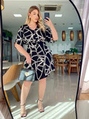 Vestido Curto Estampado com Manga