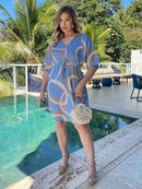 Vestido Curto Estampado com Manga