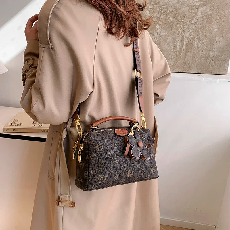 Bolsa tote luxuosa de inspiração parisina para mulheres, elegante bolsa crossbody vintage de couro minimalista com detalhes da moda