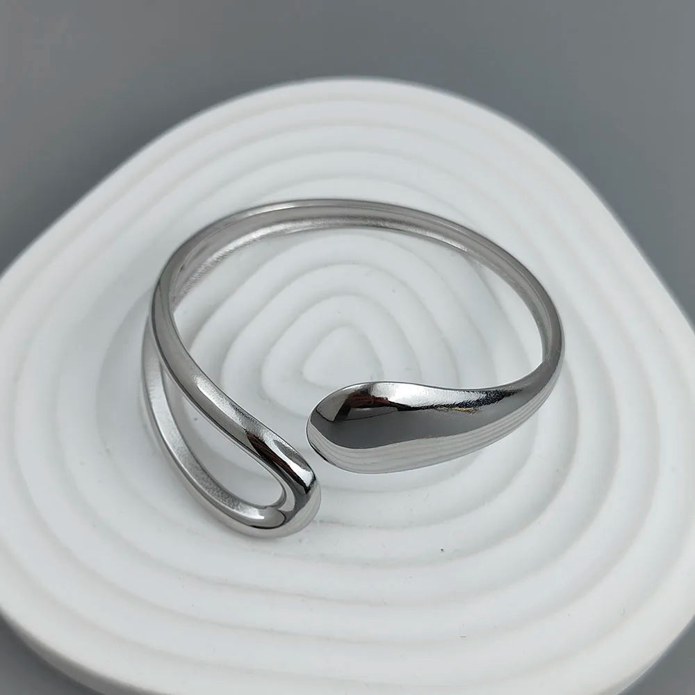 Nova gota de água oca de aço inoxidável banhado a ouro 18K pulseira, joias de prata à prova d'água de alta qualidade, presente para casais