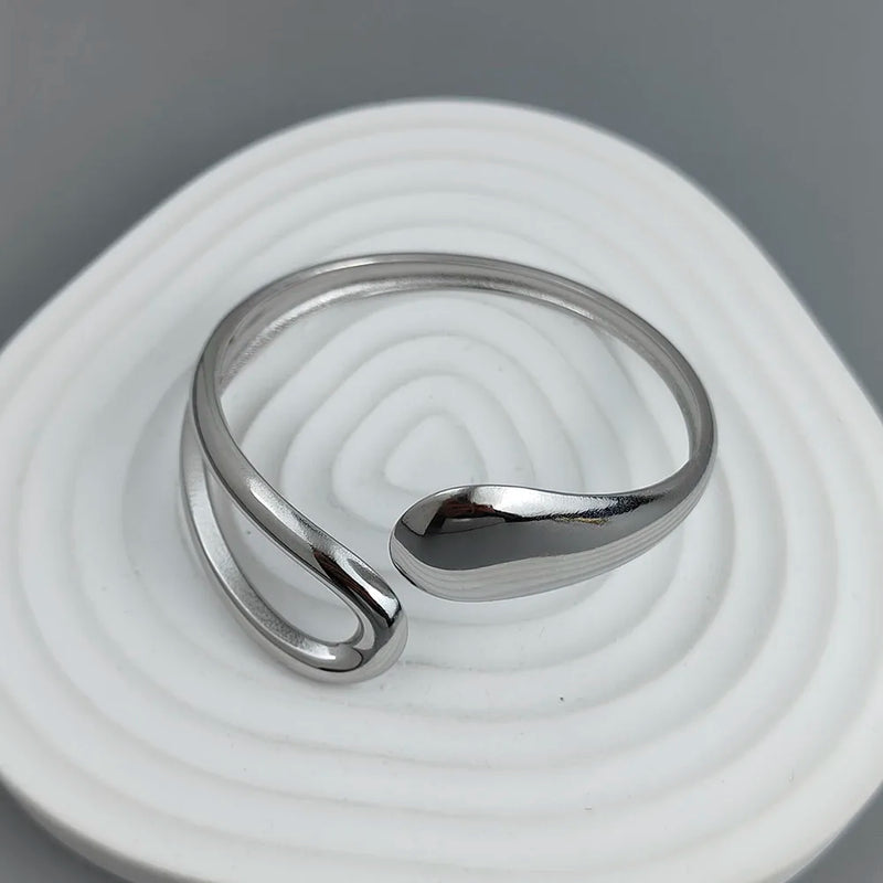 Nova gota de água oca de aço inoxidável banhado a ouro 18K pulseira, joias de prata à prova d'água de alta qualidade, presente para casais