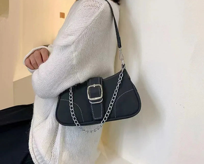 Bolsa retrô fosca nas axilas, nova bolsa baguete minimalista feminina, bolsa pequena crossbody de ombro único elegante e versátil