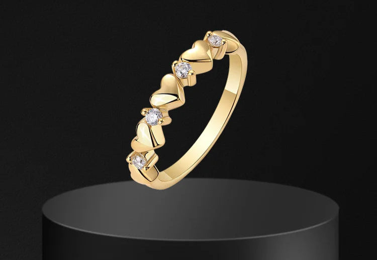 Anel de coração dourado de 2 mm com detalhes de moissanite brilhantes – prata esterlina S925 para um símbolo atemporal de amor e elegância